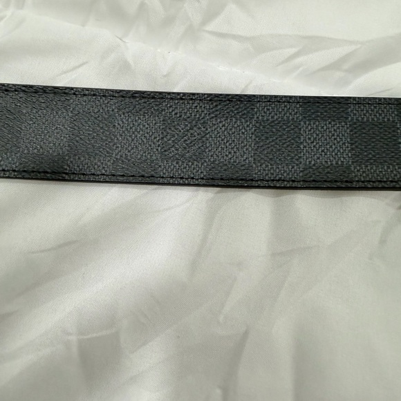 Louis Vuitton Black Checkered Belt - Picture 2 of 7
